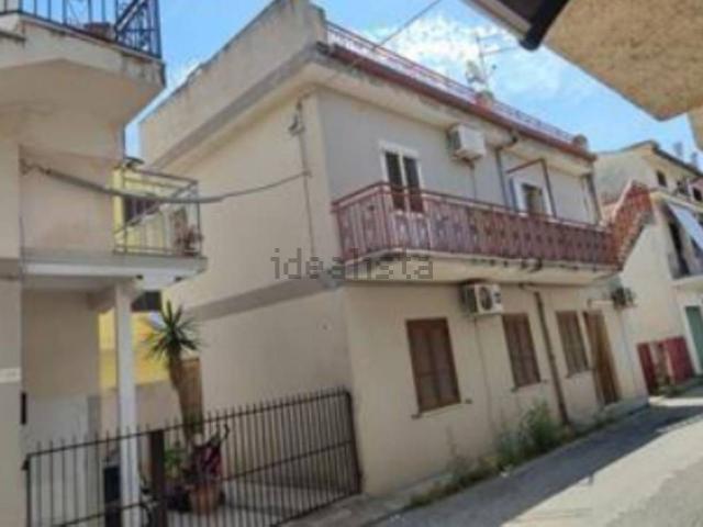 Appartamento in vendita di 90 m² in Via Risorgimento