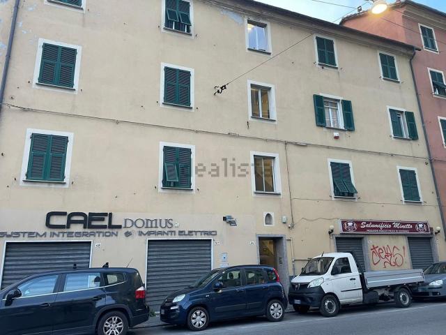 Appartamento in vendita di 90 m² in Via Rivarolo, 24