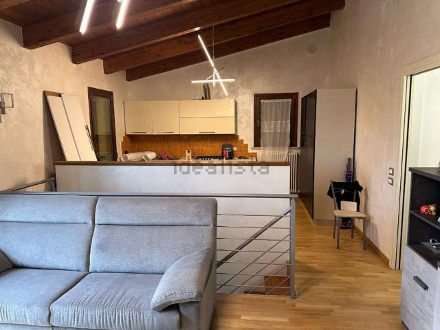 Appartamento in vendita di 90 m² in Via Roma, 10