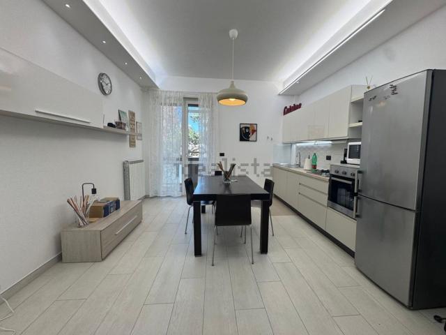 Appartamento in vendita di 90 m² in Via Roma, 130