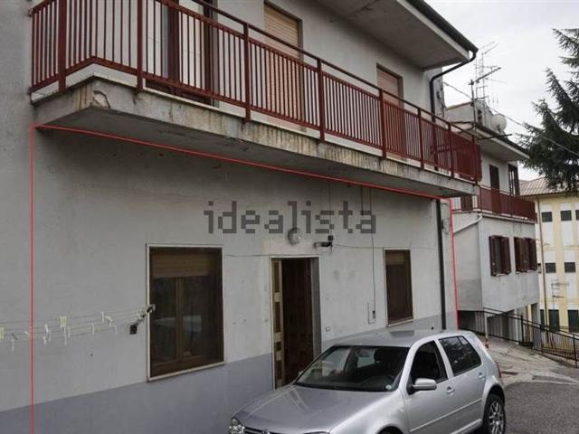 Appartamento in vendita di 90 m² in Via Roma, 2