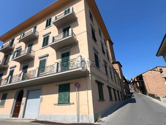 Appartamento in vendita di 90 m² in Via Roma, 4