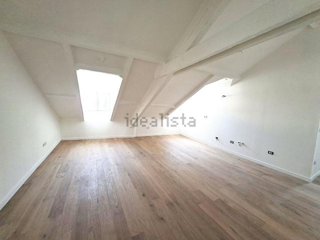 Appartamento in vendita di 90 m² in Via Roma