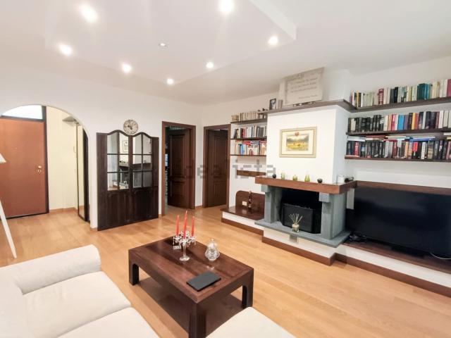 Appartamento in vendita di 90 m² in Via Roma