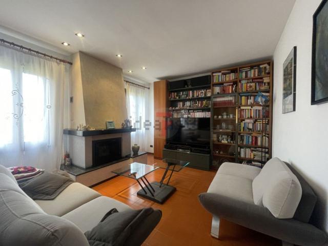 Appartamento in vendita di 90 m² in Via Roma