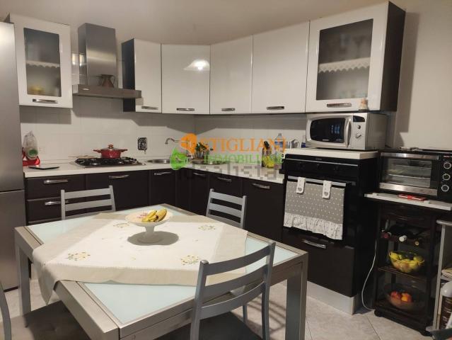 Appartamento in vendita di 90 m² in Via Roma