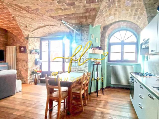 Appartamento in vendita di 90 m² in Via Roncalli
