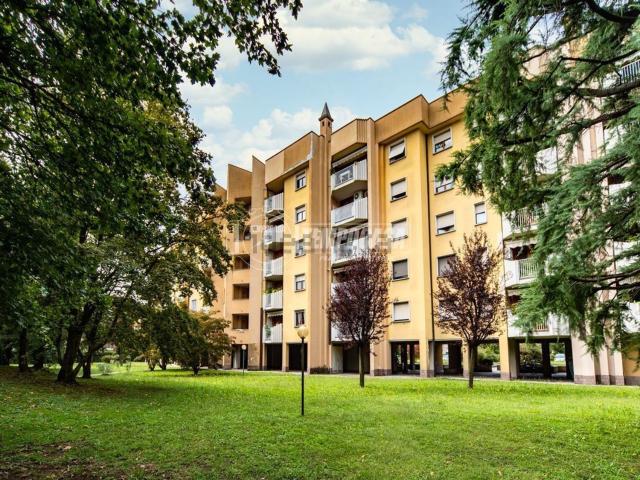 Appartamento in vendita di 90 m² in Via Robecchi, 14