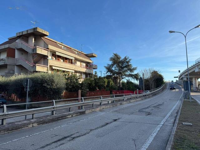 Appartamento in vendita di 90 m² in Via Ruggero Leoncavallo, 13