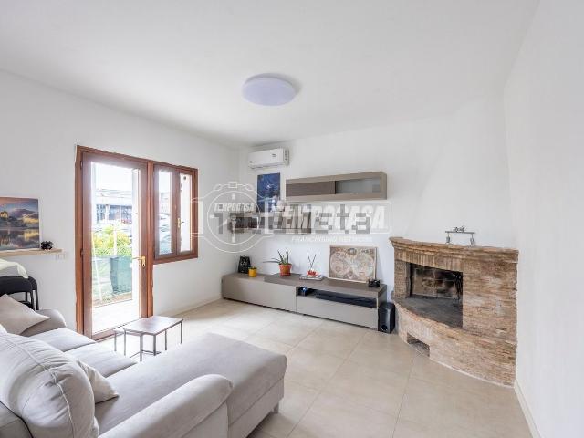 Appartamento in vendita di 90 m² in Via Ruggero Leoncavallo, 7