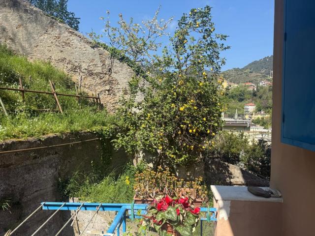Appartamento in vendita di 90 m² in Via Sant&apos Alberto, 61