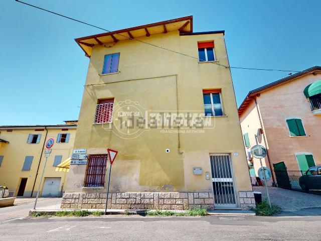 Appartamento in vendita di 90 m² in Via Sant&apos Apollinare, 10