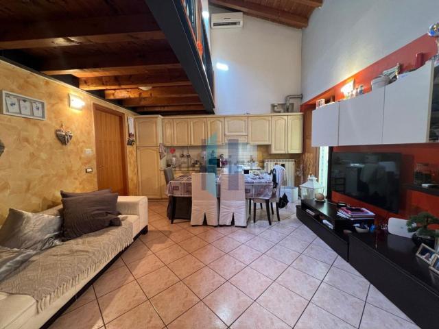 Appartamento in vendita di 90 m² in Via Sant&apos Orsola, 17