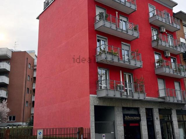 Appartamento in vendita di 90 m² in Via Santa Rita da Cascia, 74