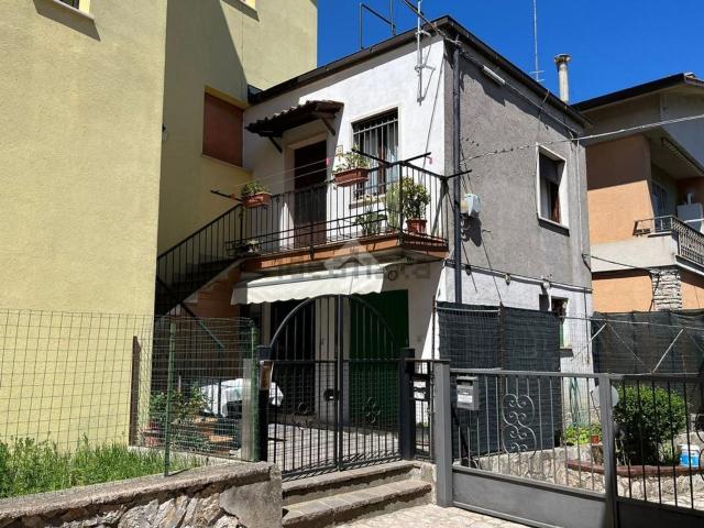 Appartamento in vendita di 90 m² in Via San Crispino, 18