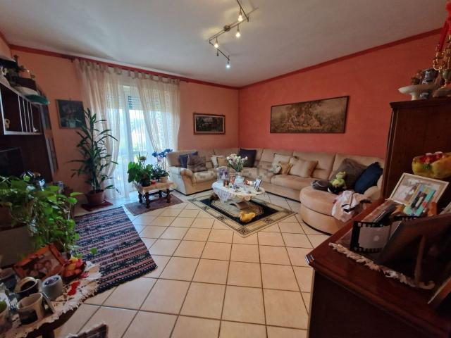 Appartamento in vendita di 90 m² in Via San G. Bosco, 83