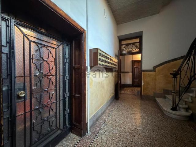 Appartamento in vendita di 90 m² in Via San Gerolamo Emiliani, 2