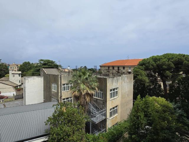 Appartamento in vendita di 90 m² in Via San Francesco D&apos Assisi