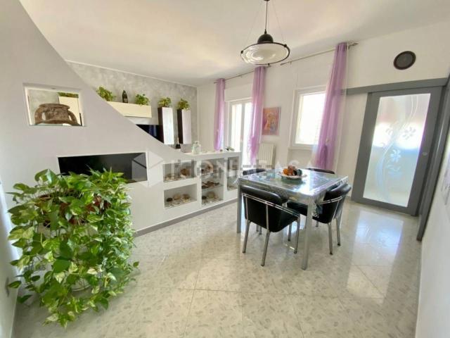 Appartamento in vendita di 90 m² in Via San Pardo