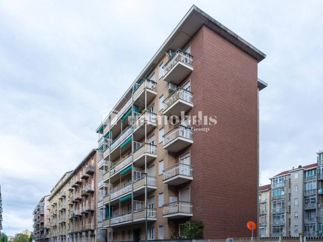Appartamento in vendita di 90 m² in Via Sagra San Michele, 129
