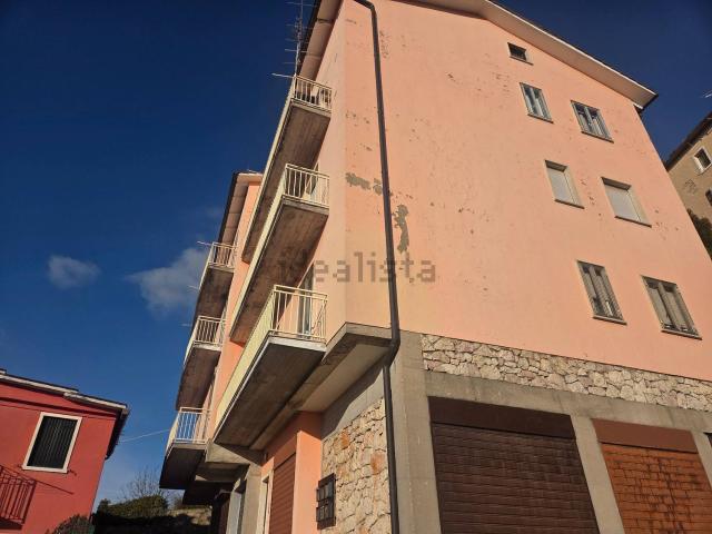 Appartamento in vendita di 90 m² in Via Saina