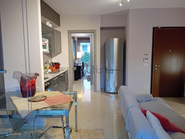 Appartamento in vendita di 90 m² in Via Sara, 75