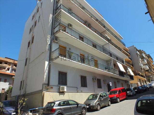 Appartamento in vendita di 90 m² in Via Sbarre superiori diramazione Lombardo