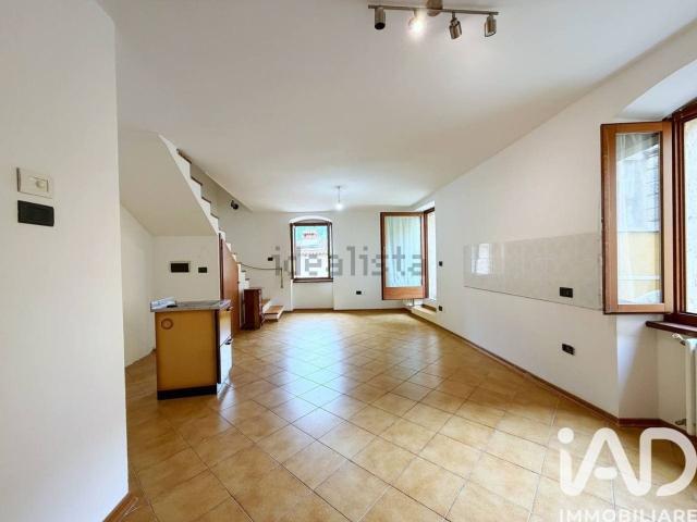 Appartamento in vendita di 90 m² in Via Sentaruolo, 8