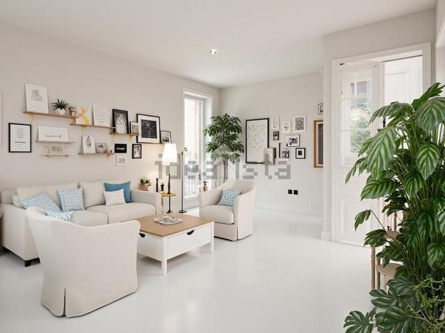 Appartamento in vendita di 90 m² in Via Sebino, 8
