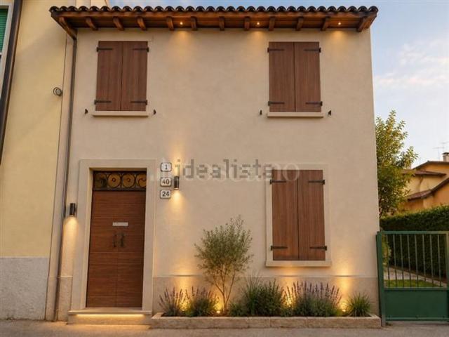 Appartamento in vendita di 90 m² in Via Secolo
