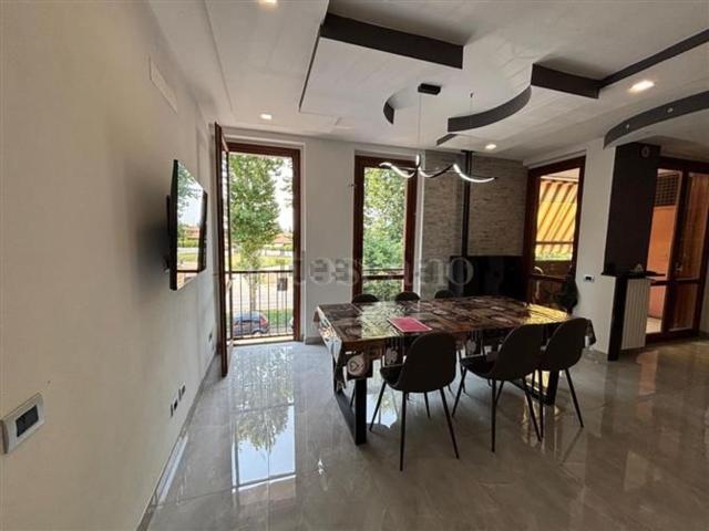 Appartamento in vendita di 90 m² in Via Silvestre