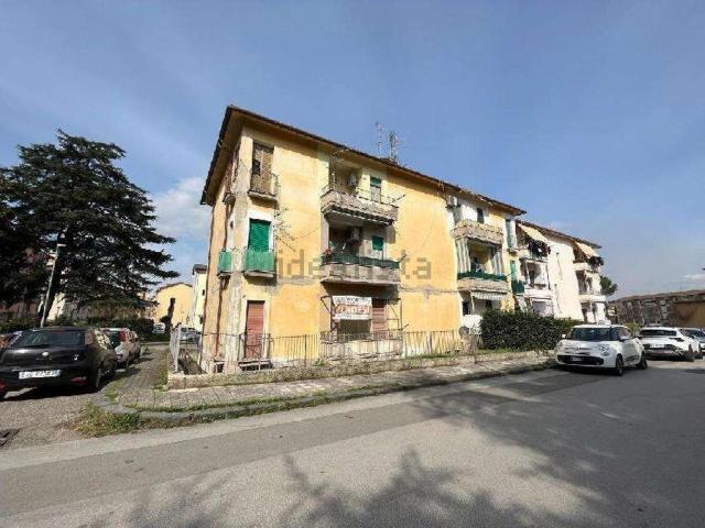 Appartamento in vendita di 90 m² in Via Silvio Pellico