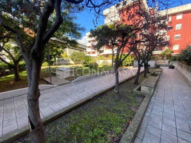 Appartamento in vendita di 90 m² in Via Sparagonà, 122