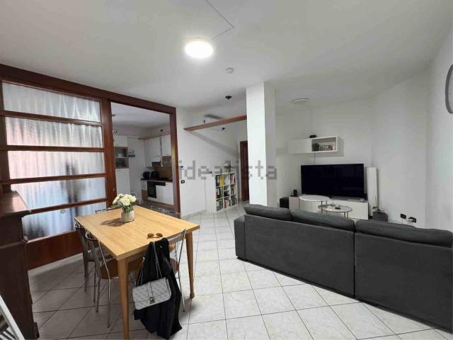 Appartamento in vendita di 90 m² in Via Spluga, 3