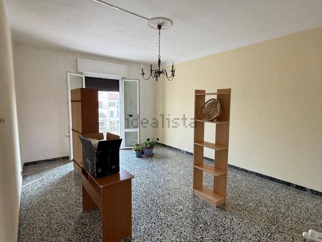 Appartamento in vendita di 90 m² in Via Statale, 121