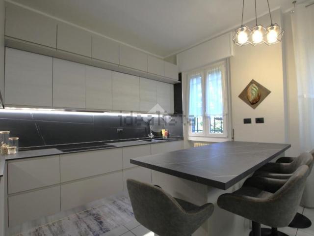 Appartamento in vendita di 90 m² in Via Statale, 35