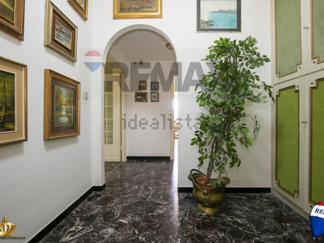 Appartamento in vendita di 90 m² in Via Stefanina Moro, 121
