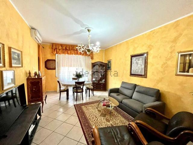 Appartamento in vendita di 90 m² in Via Stefano Melchioni, 24