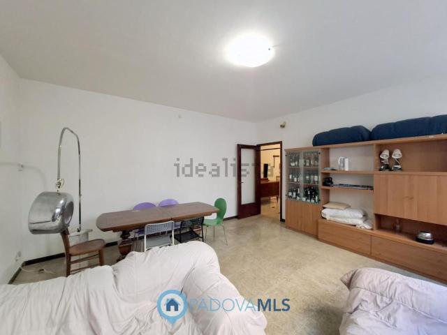 Appartamento in vendita di 90 m² in Via Stefano Breda