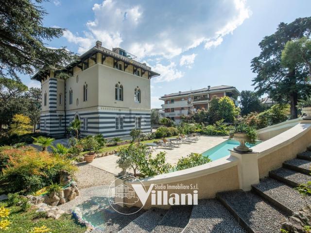 Appartamento in vendita di 90 m² in Via Sturla, 5