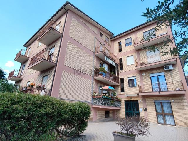 Appartamento in vendita di 90 m² in Via Suor Floriana Tirelli