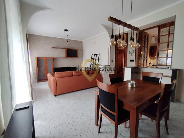 Appartamento in vendita di 90 m² in Viale Aldo Moro, 52