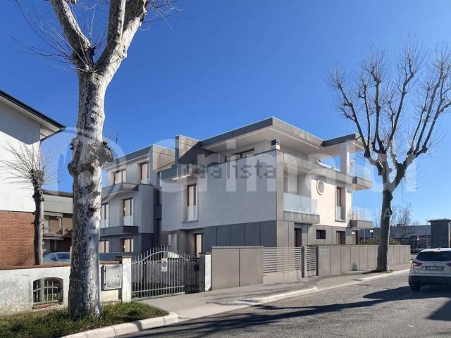 Appartamento in vendita di 90 m² in Viale Alfredo Oriani, 3