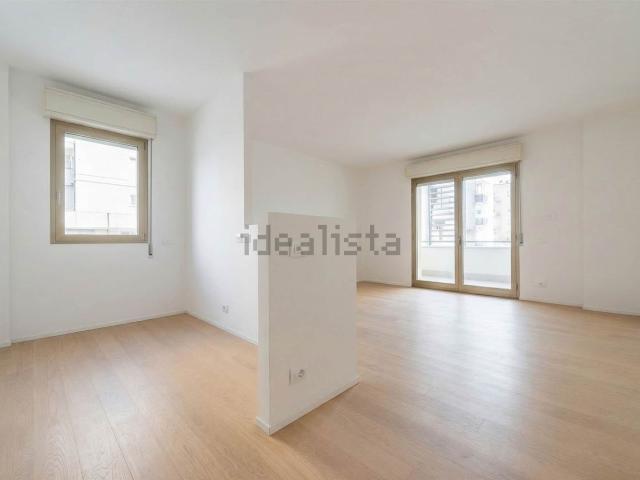 Appartamento in vendita di 90 m² in Viale Armando Diaz, 146