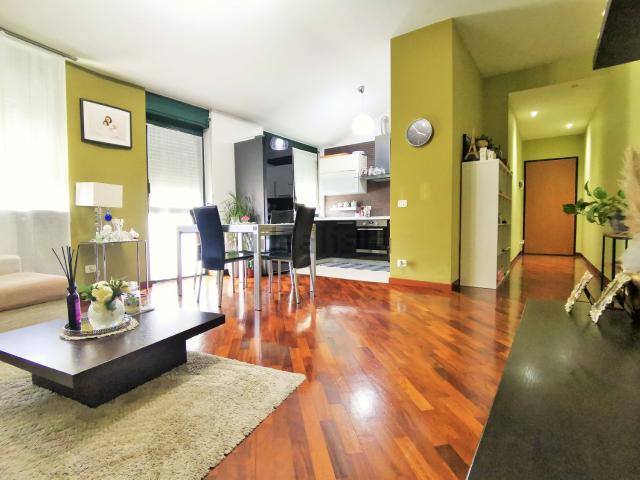 Appartamento in vendita di 90 m² in Viale Cesare Battisti