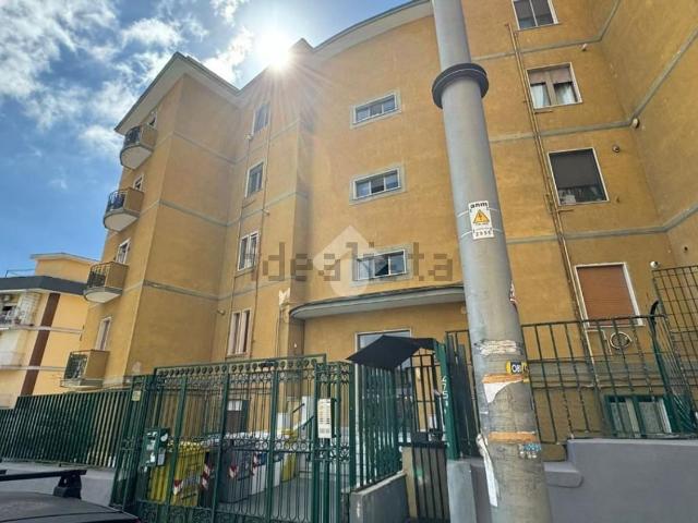 Appartamento in vendita di 90 m² in Viale Colli Aminei, 475