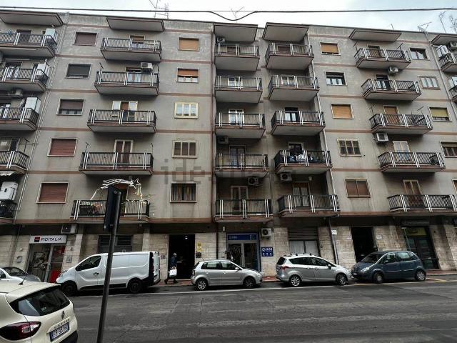 Appartamento in vendita di 90 m² in Viale dei Lecci, 16