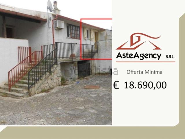 Appartamento in vendita di 90 m² in Viale dei Lecci, 2