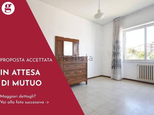 Appartamento in vendita di 90 m² in Viale della Repubblica, 16