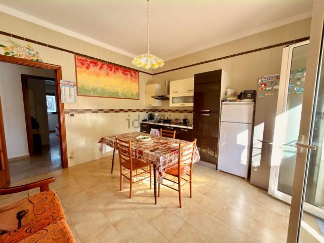 Appartamento in vendita di 90 m² in Viale delle Medaglie D&apos Oro, 4